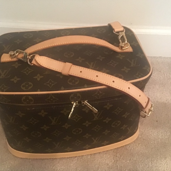Louis Vuitton Vanity Case - Picture 13 of 16